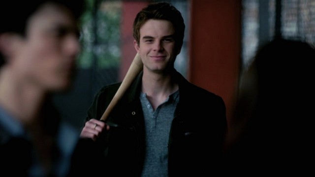 Nathaniel Buzolic Fotoğrafı