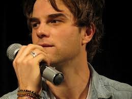Nathaniel Buzolic fotoğrafı