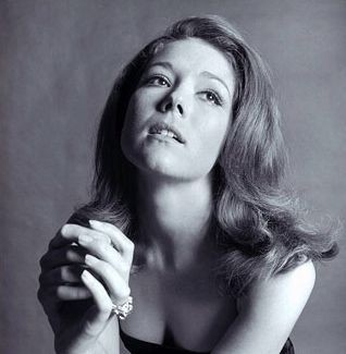 Diana Rigg fotoğrafı
