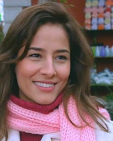 Özlem Conker Fotoğrafı