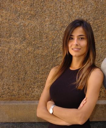 Özlem Conker Fotoğrafı