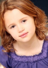 Maggie Elizabeth Jones fotoğrafı