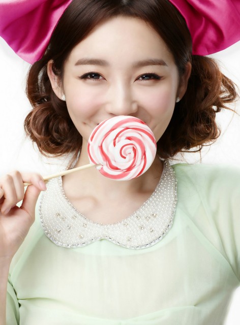 Kang Min-kyeong fotoğrafı