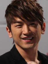 Lee Min-woo (i) fotoğrafı