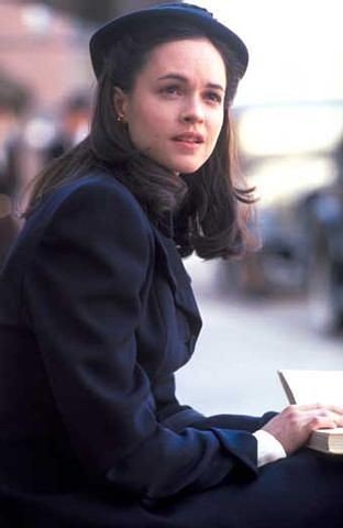 Susan May Pratt fotoğrafı