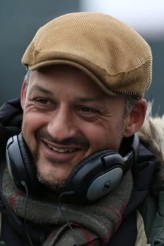 Julian Holmes fotoğrafı