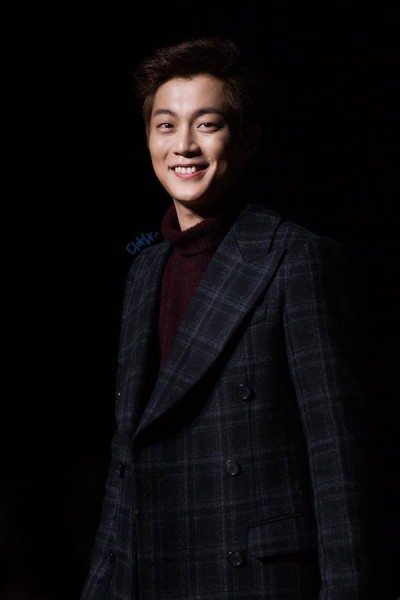 Yoon Doo-joon Fotoğrafı