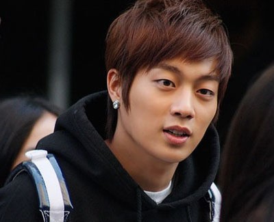 Yoon Doo-joon Fotoğrafı
