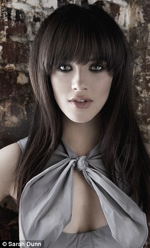 Jessica Brown-Findlay Fotoğrafı