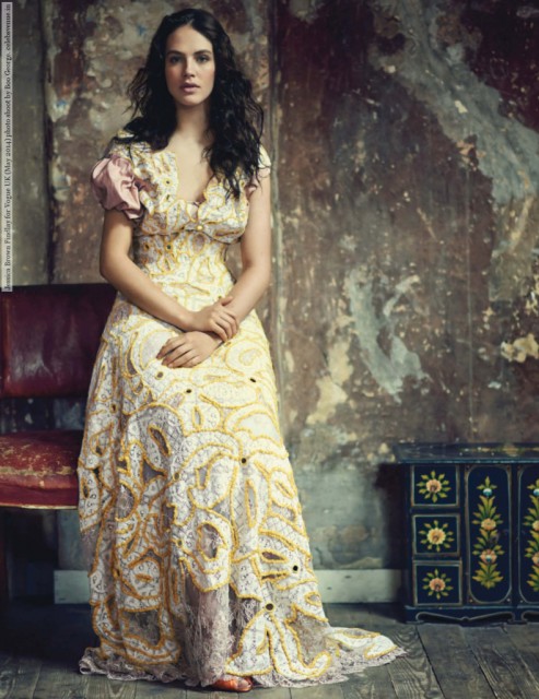 Jessica Brown-Findlay Fotoğrafı