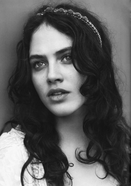 Jessica Brown-Findlay Fotoğrafı