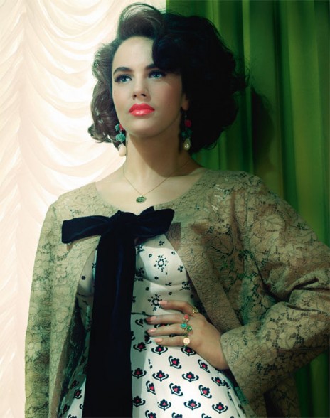 Jessica Brown-Findlay Fotoğrafı