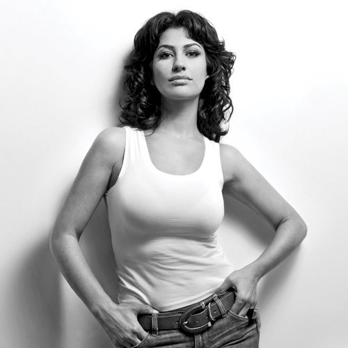 İclal Aydın fotoğrafı