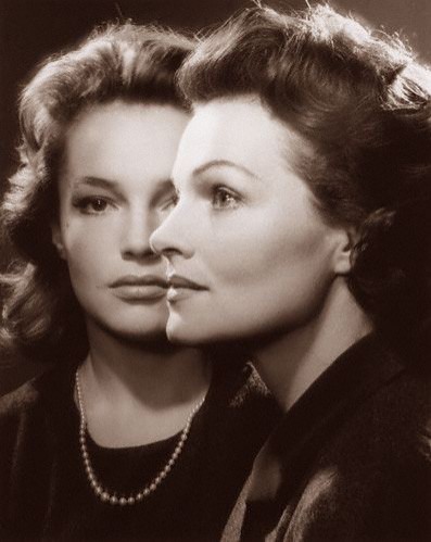 Linden Travers fotoğrafı