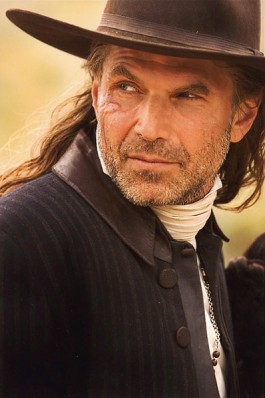 Nick Chinlund fotoğrafı