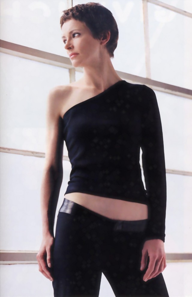 Leslie Hope fotoğrafı