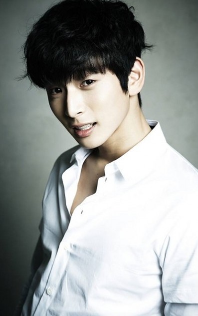 Jinwoon fotoğrafı