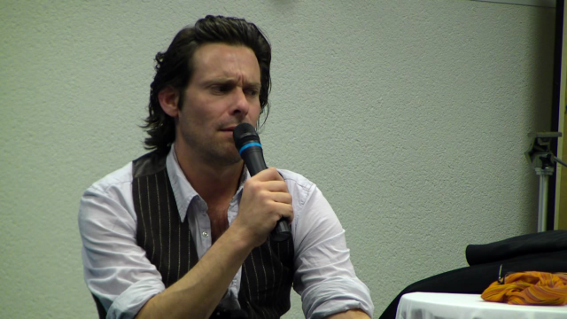 James Callis fotoğrafı