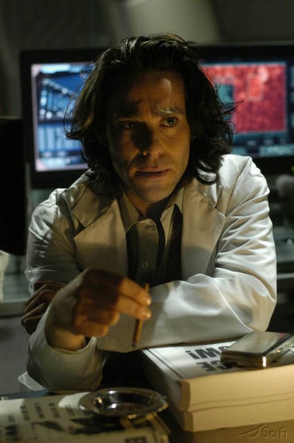 James Callis Fotoğrafı