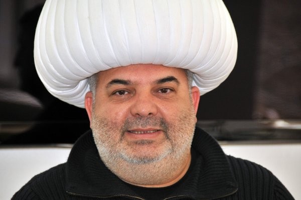 Deniz Oral fotoğrafı