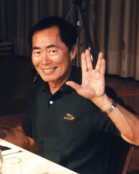 George Takei fotoğrafı