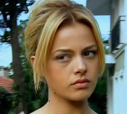 Naz Elmas Fotoğrafı