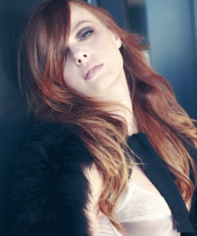 Naz Elmas Fotoğrafı