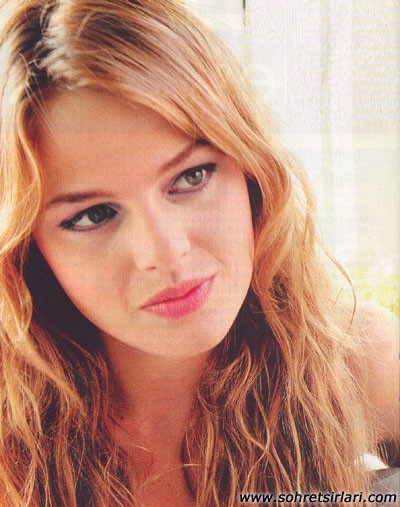 Naz Elmas Fotoğrafı