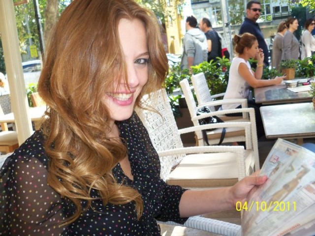 Naz Elmas Fotoğrafı