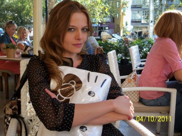 Naz Elmas Fotoğrafı