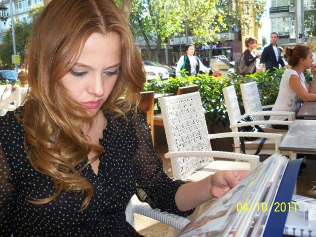 Naz Elmas Fotoğrafı