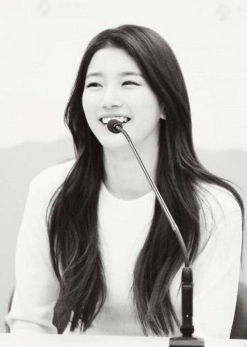 Bae Su-ji Fotoğrafı