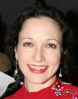 Bebe Neuwirth fotoğrafı