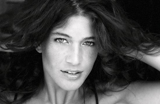 Berrak Tüzünataç Fotoğrafı