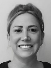 Emsal Özaksun fotoğrafı