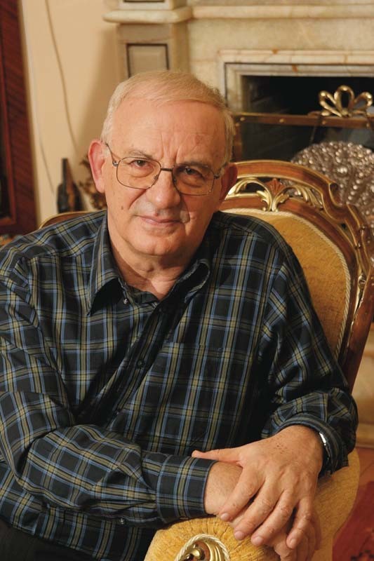 Atilla Dorsay fotoğrafı