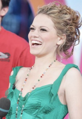 Bethany Joy Lenz Fotoğrafı