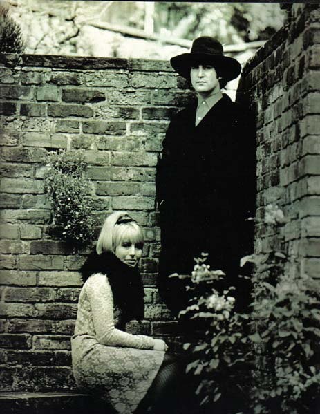 Cynthia Lennon fotoğrafı