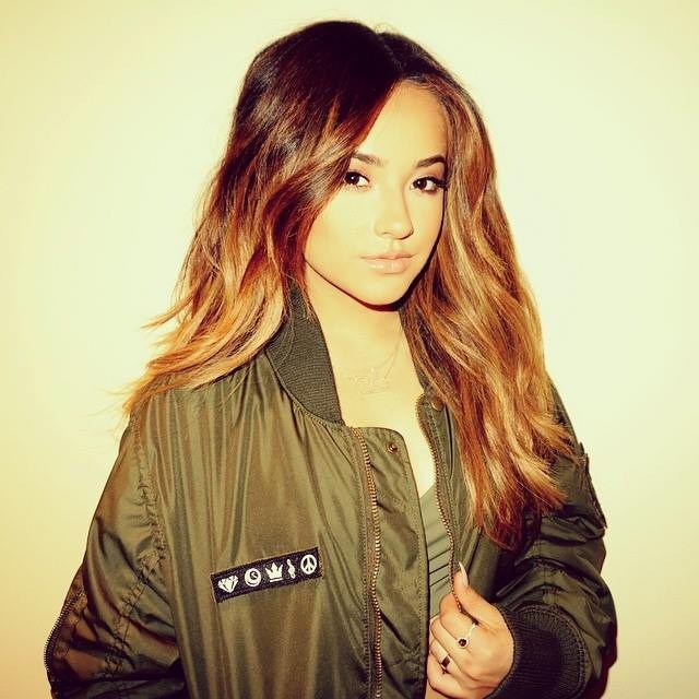 Becky G. Fotoğrafı