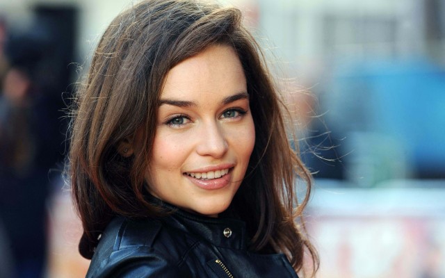 Emilia Clarke Fotoğrafı