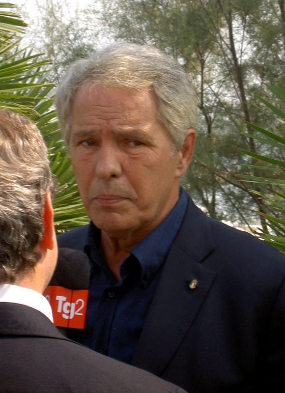 Giuliano Gemma fotoğrafı