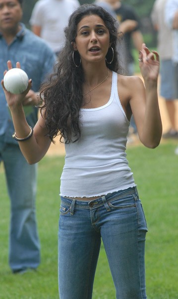 Emmanuelle Chriqui Fotoğrafı