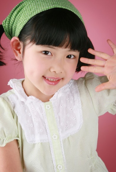 Kim Ji-won (i) Fotoğrafı