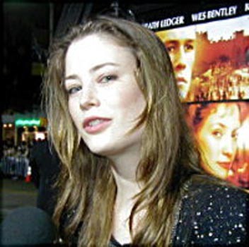 Lucy Gordon Fotoğrafı