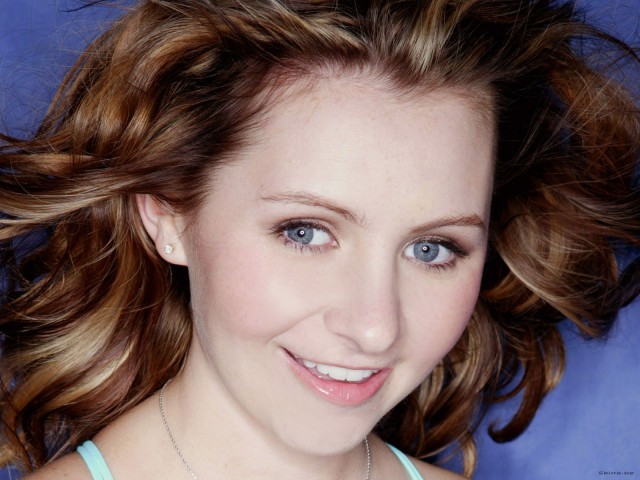 Beverley Mitchell fotoğrafı