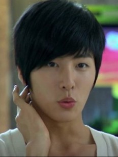 No Min-woo Fotoğrafı