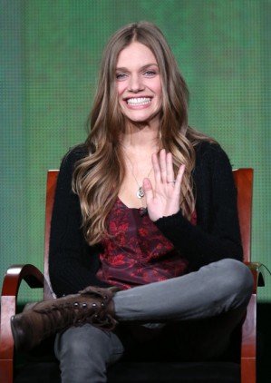 Tracy Spiridakos fotoğrafı