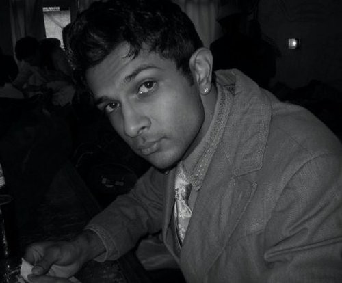 Utkarsh Ambudkar fotoğrafı