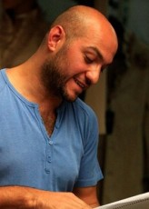 Doğan Ümit Karaca fotoğrafı