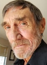 Derrick O'Connor fotoğrafı